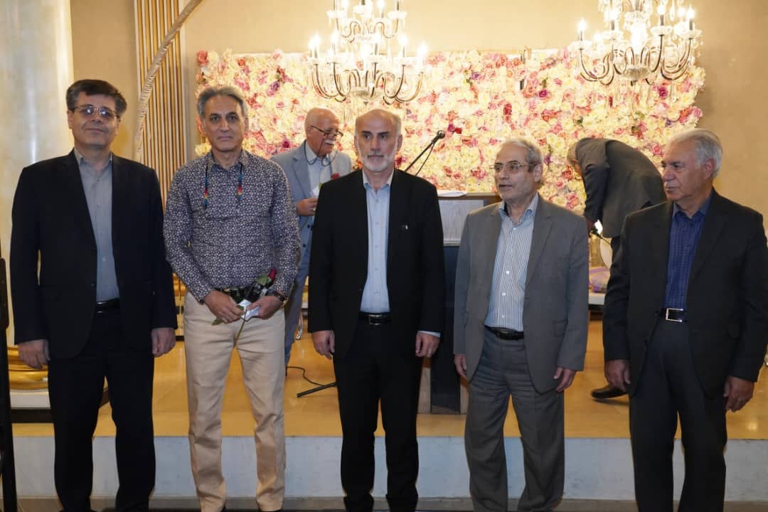 تجلیل از پیشکسوتان