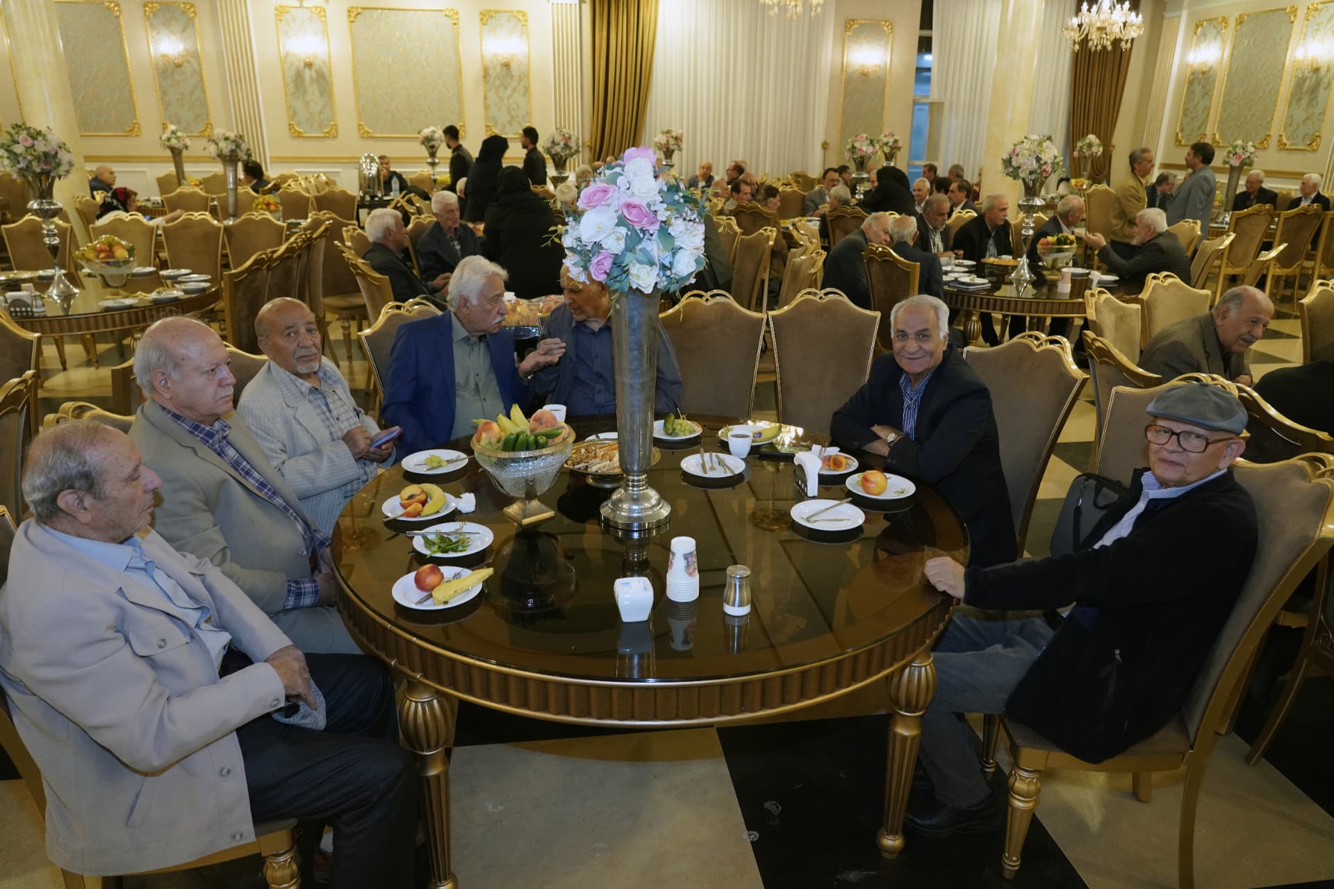 دیدار دوستان قدیمی