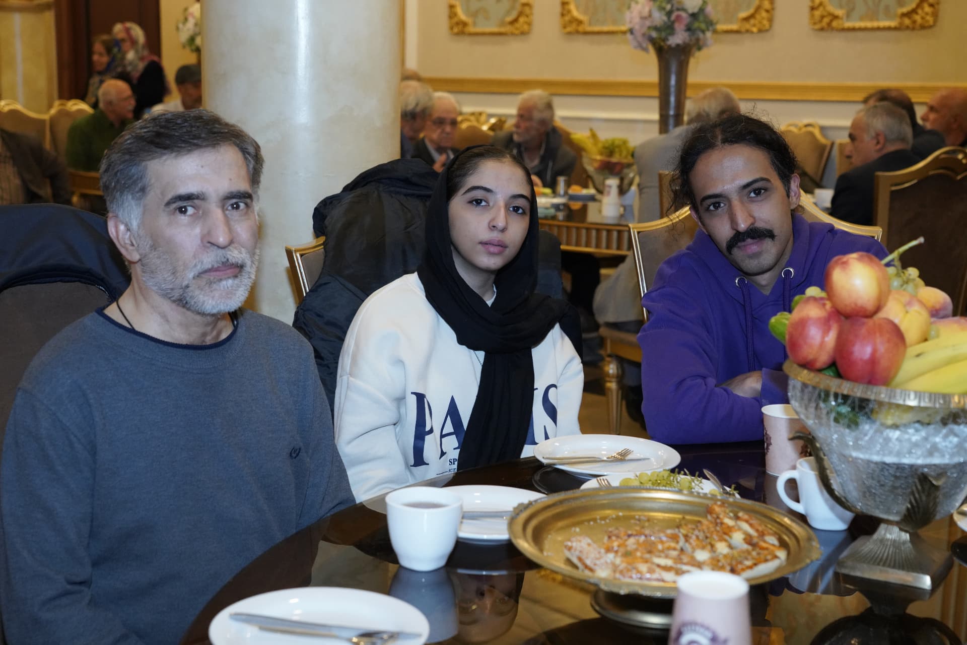 حضور خانوادگی در مراسم
